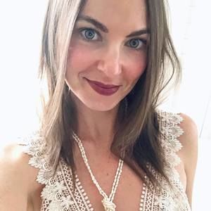 Meet your Posher, Christy